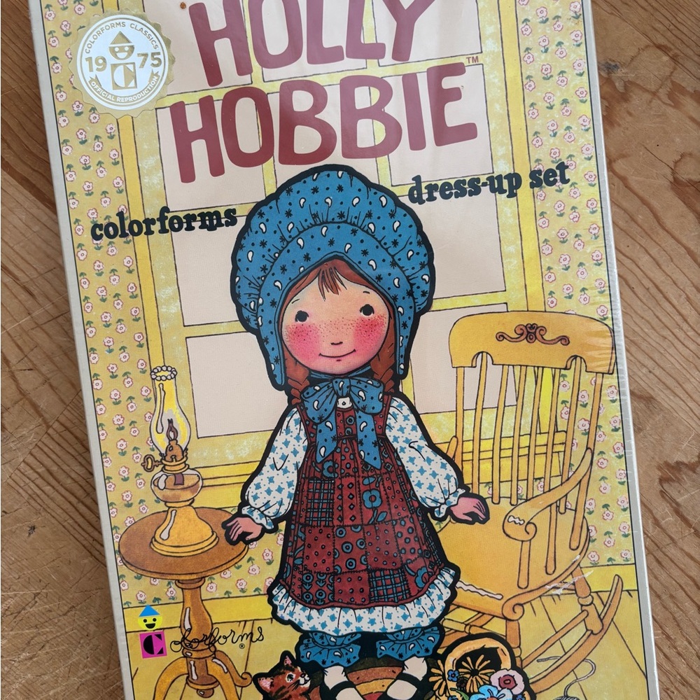 NWT Holly Hobbie Colorforms Dress-Up Set